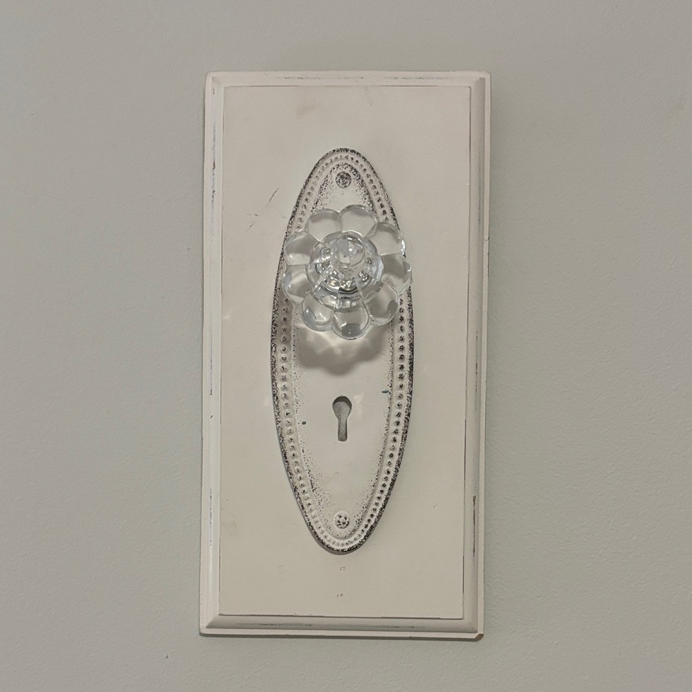 Vintage White and Silver Wall Decor with Glass Knob